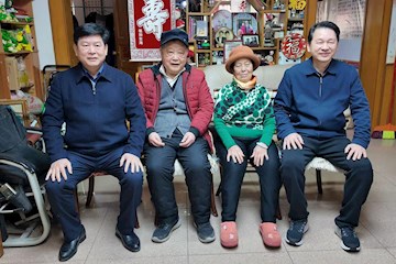 新春慰问传温情 凝心聚力向未来——广西现代职业技术学院开展新春走访慰问活动