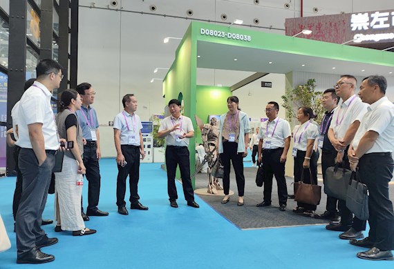 韦伟松带队赴中国—东盟博览会开展参观调研活动